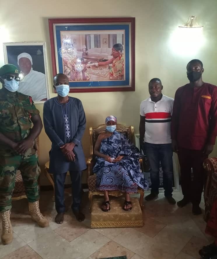 EKK CEO Visits Asantehemaa